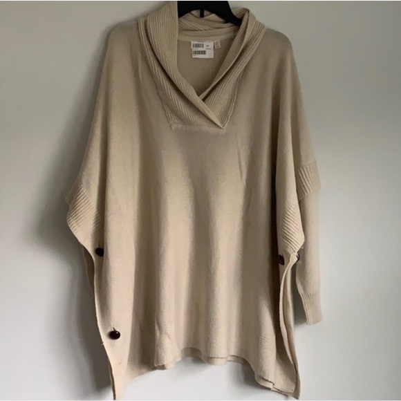 ModCloth Beige Oversized Poncho - Picture 2 of 2